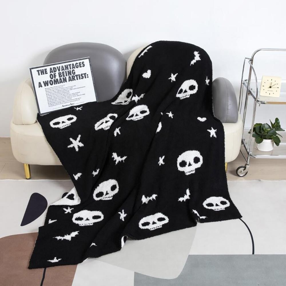 Skull Print Microfiber Throw Blanket